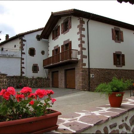 Hostal Casa Bentta Errazu Exterior foto